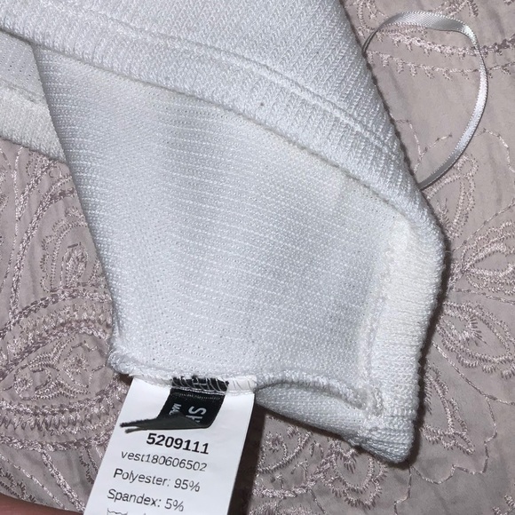 SHEIN Off White Ribbed One Shoulder Crop Top Size M - Picture 5 of 7